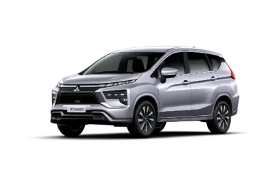 Mitsubishi Xpander putih untuk layanan sewa mobil Jakarta dengan driver profesional dari Altranscar Rent Car